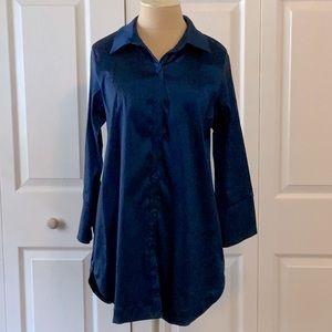 Talk Of The Walk Long Blouse- Royal Blue- Sz.S- Button Up Back
